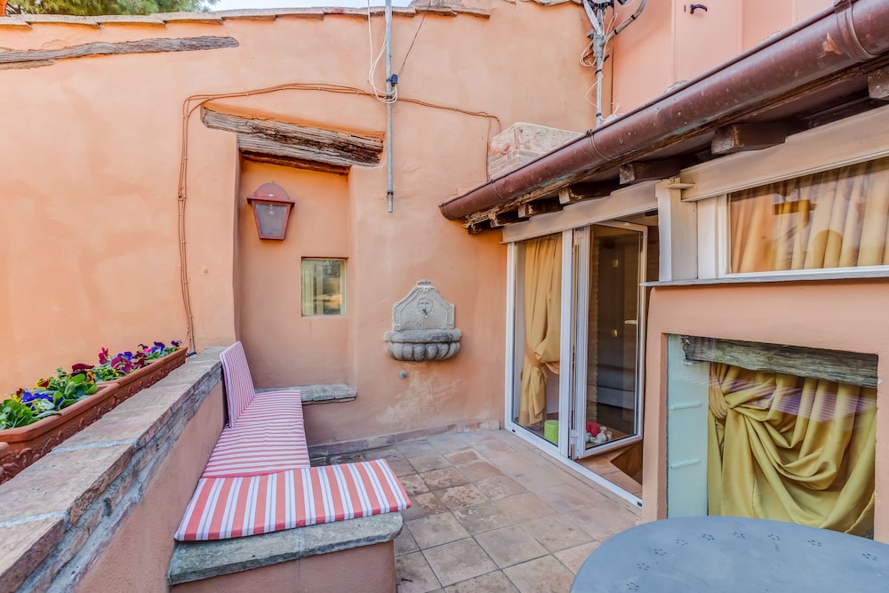 Luxury Trastevere 50/65