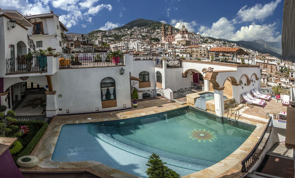 Hotel Boutique Pueblo Lindo 43/47