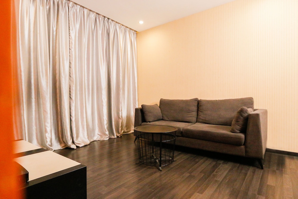 Swing & Pillows at Golden Roof Hotel Ampang, Ipoh 56/62