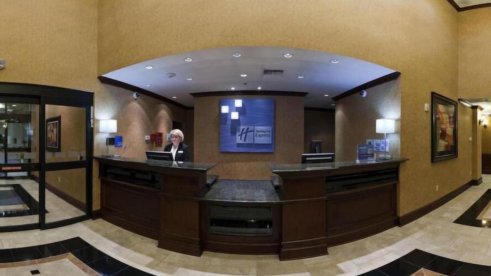 Holiday Inn Express Hotel And Suites Poteau 9/36