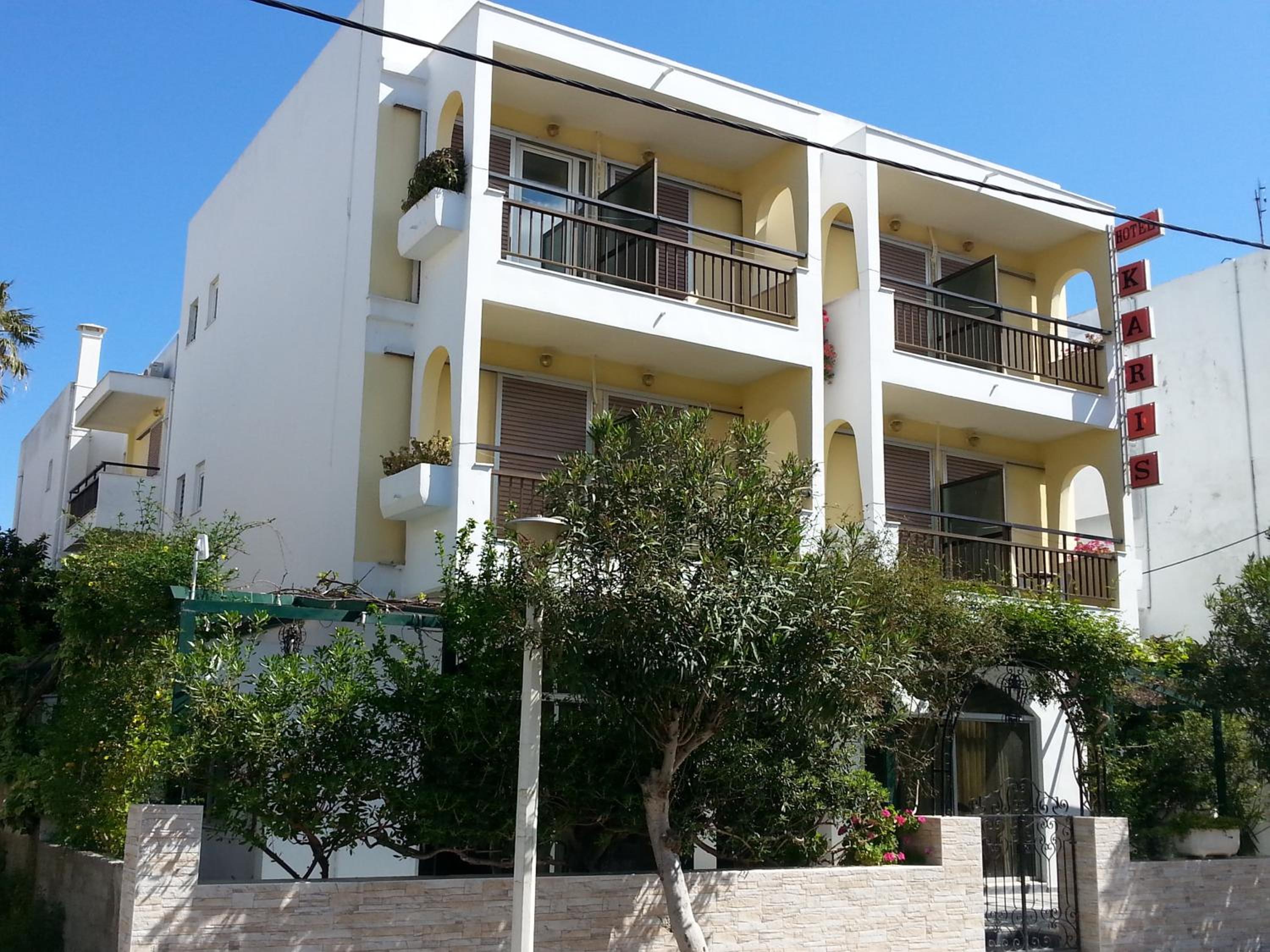 Karis Hotel 2/50