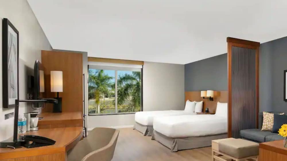 HYATT PLACE SAN JUAN/CITY CENTER 24/74