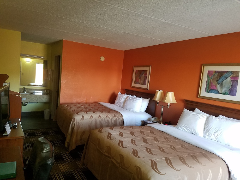 Quality Inn Duncan Spartanburg West 18/39