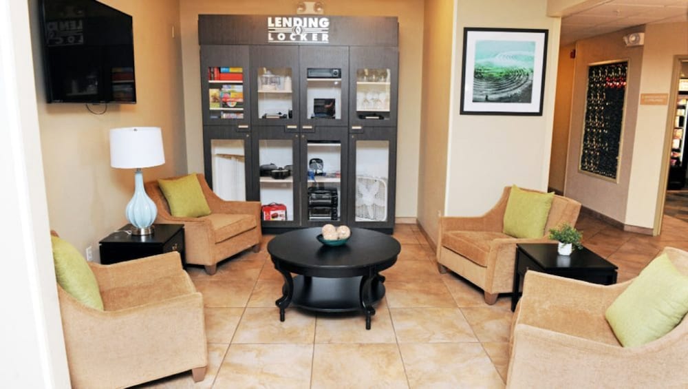 Candlewood Suites Santa Maria 46/75
