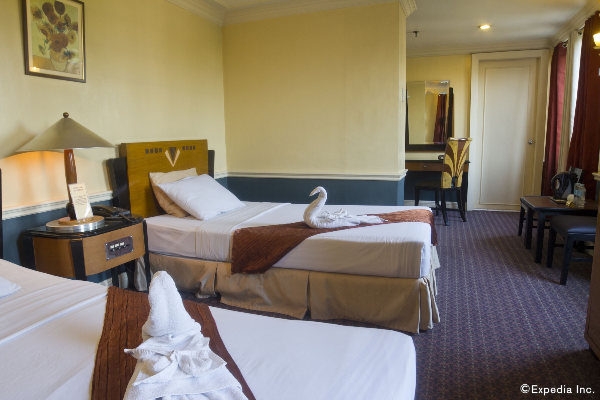 SUPERIOR, TWIN BEDS