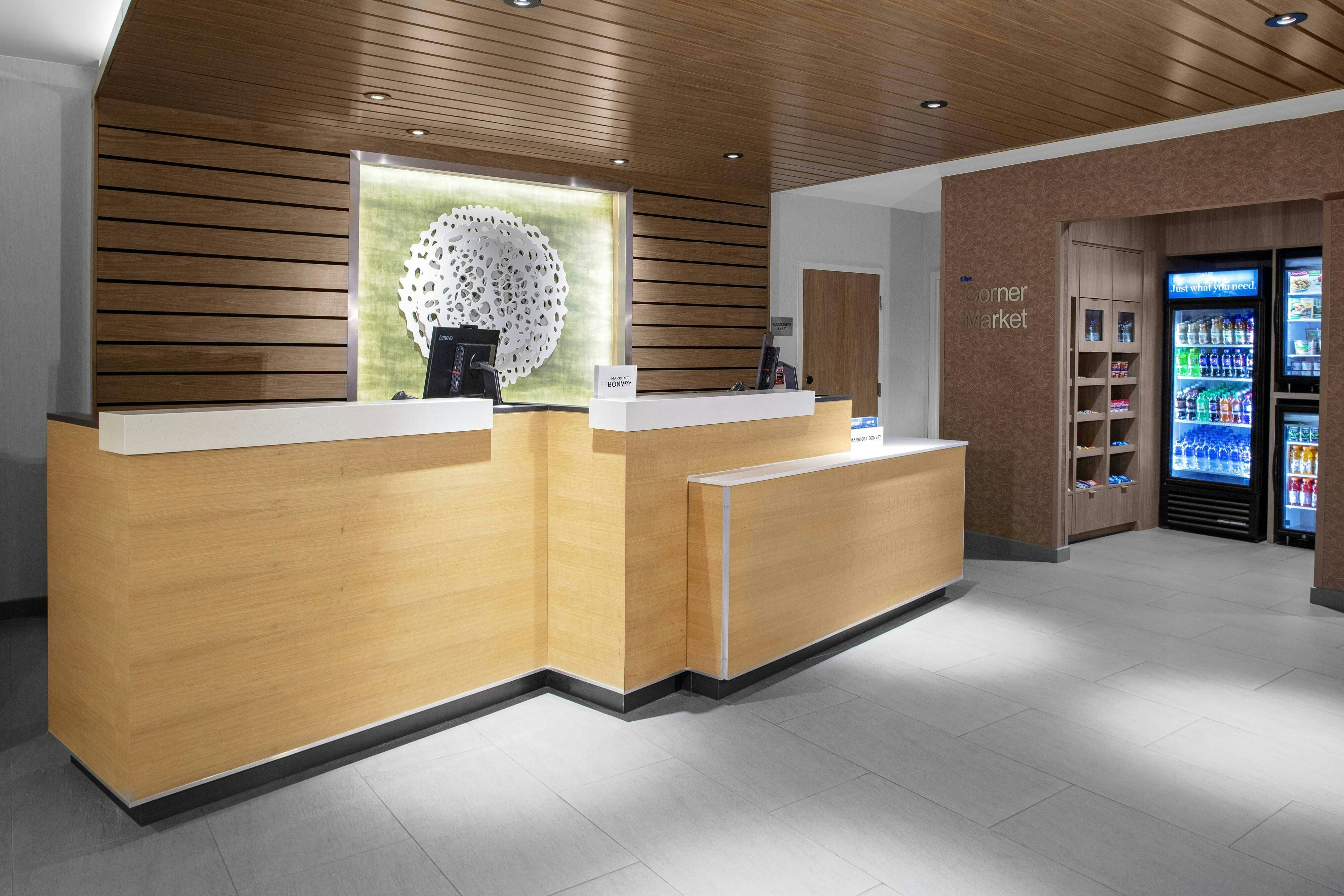 Fairfield Inn & Suites By Marriott Indianapolis Greenfield 2/9
