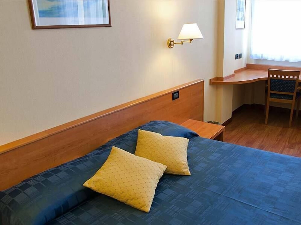 Hotel Touring Falconara Marittima 23/36