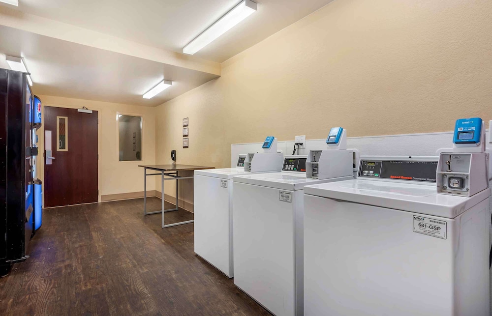 Extended Stay America Sacramento - Roseville 44/52