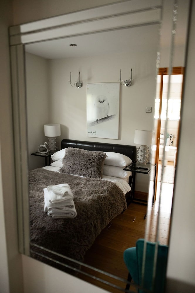 2 Bedrooms, Cottage, 2 King Beds, Private Bathroom, Sofa
