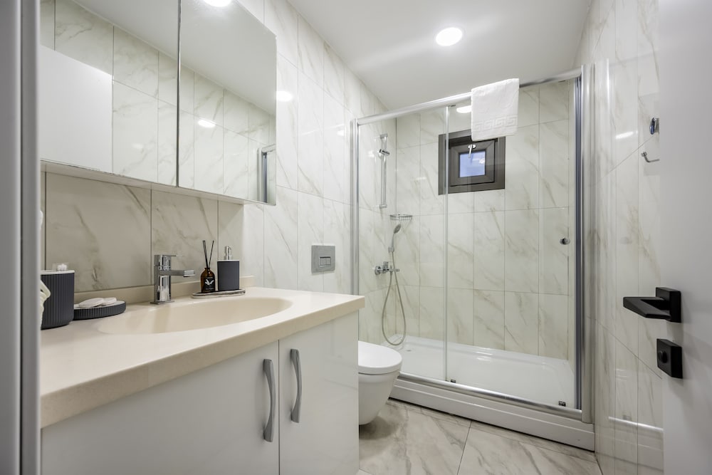 Ciragan Bosphorus Apartments 54/61