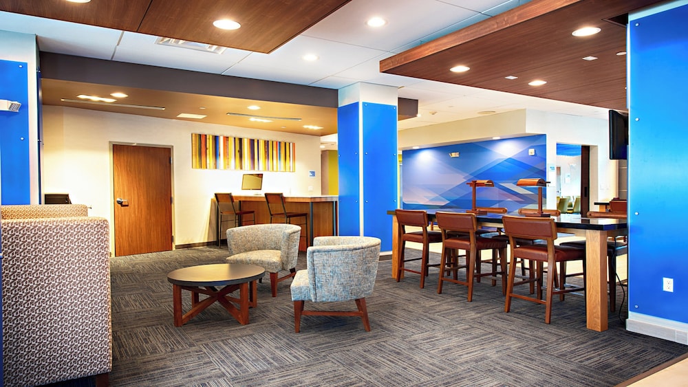 Holiday Inn Express & Suites Houston SW - Galleria Area 18/27