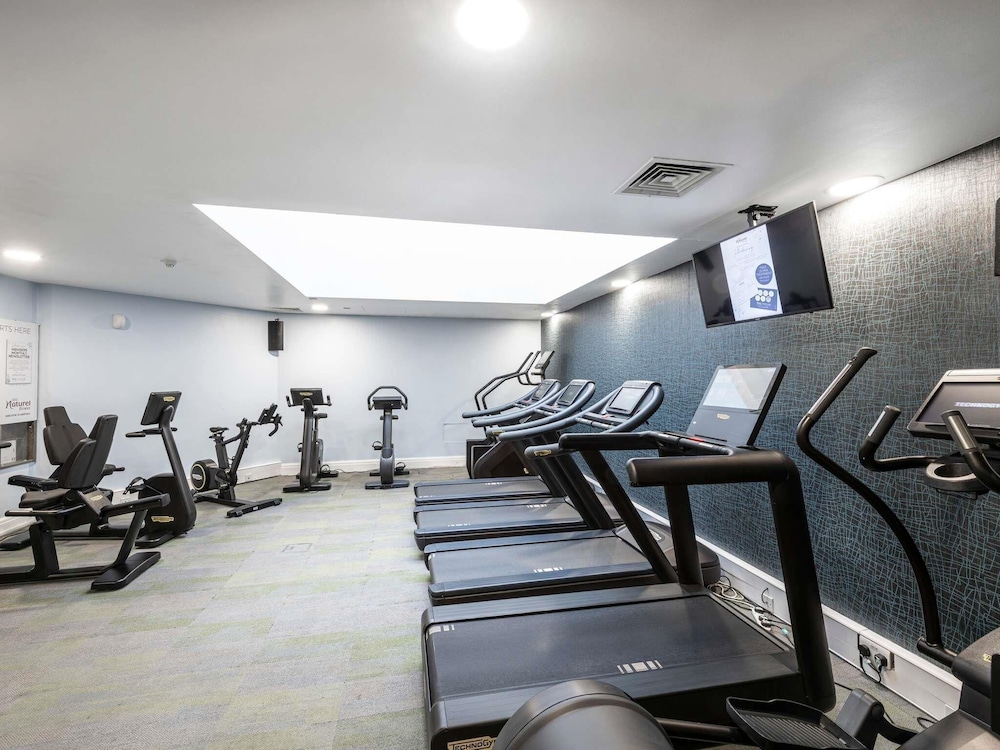 Mercure Manchester Norton Grange Hotel & Spa 43/70