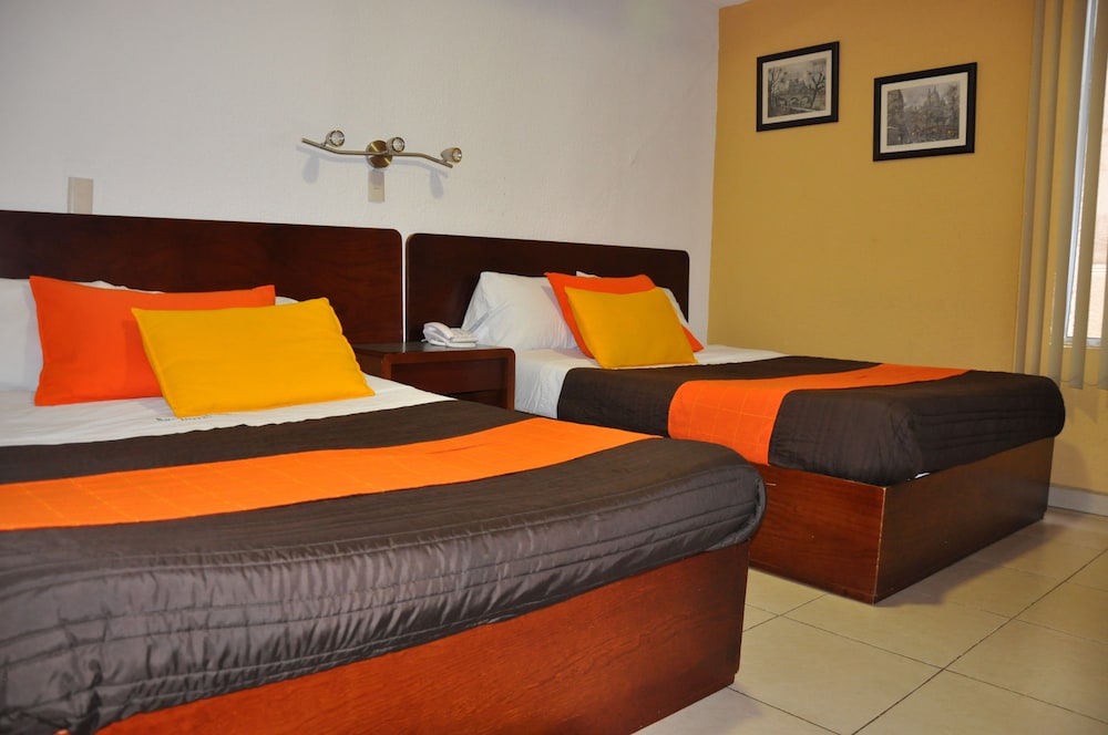 Hotel Santa Lucia del Bosque 11/50