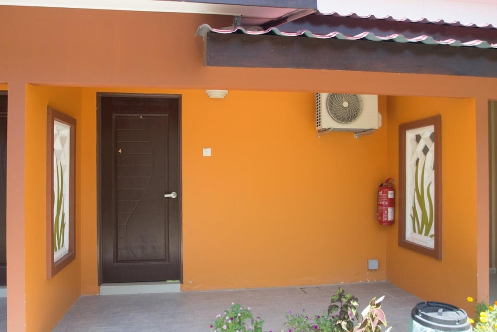 Chuu Pun Village Resort 12/75