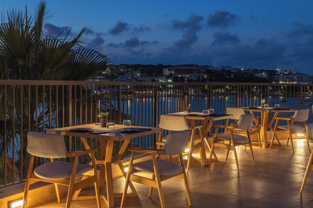 Castello Infinity Suites - Adults Only 146/158