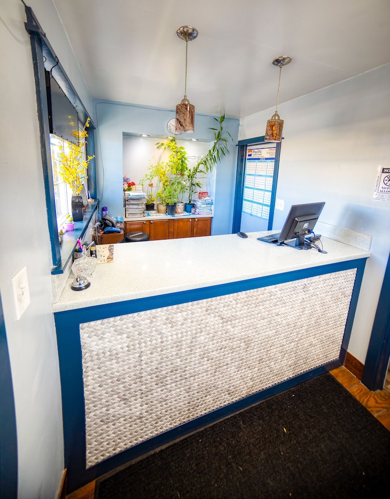 Budget Inn Motel 7/54