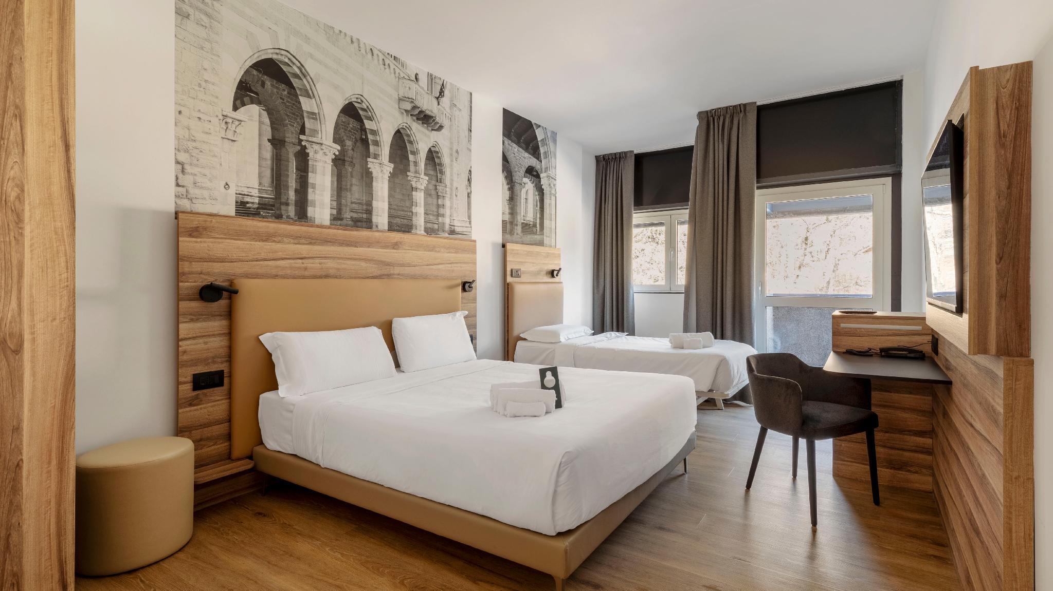 ROOM, TRIPLE
