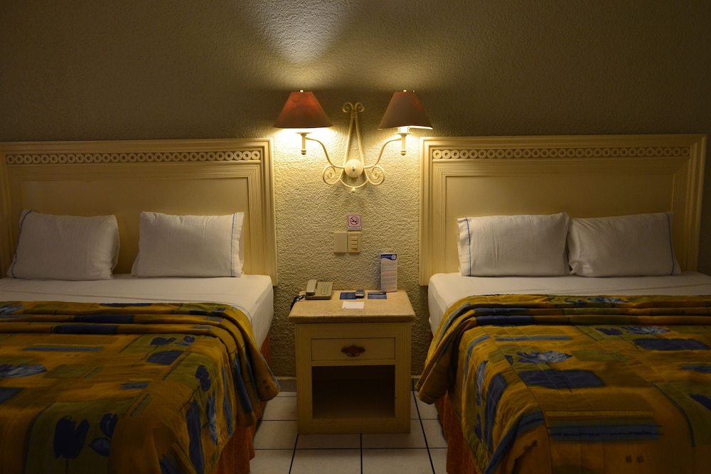 Hotel Maria Isabel 49/69