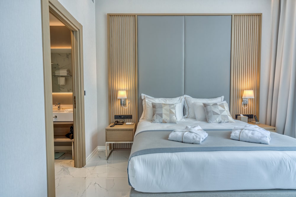 Hyatt Regency Kotor Bay Resort 10/50