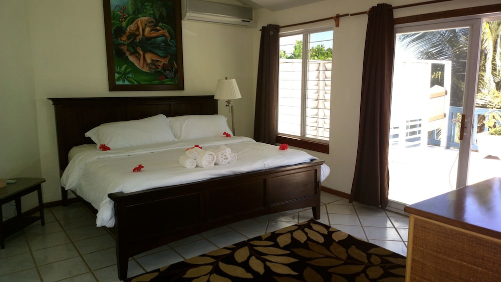Maya Beach Hotel 34/82