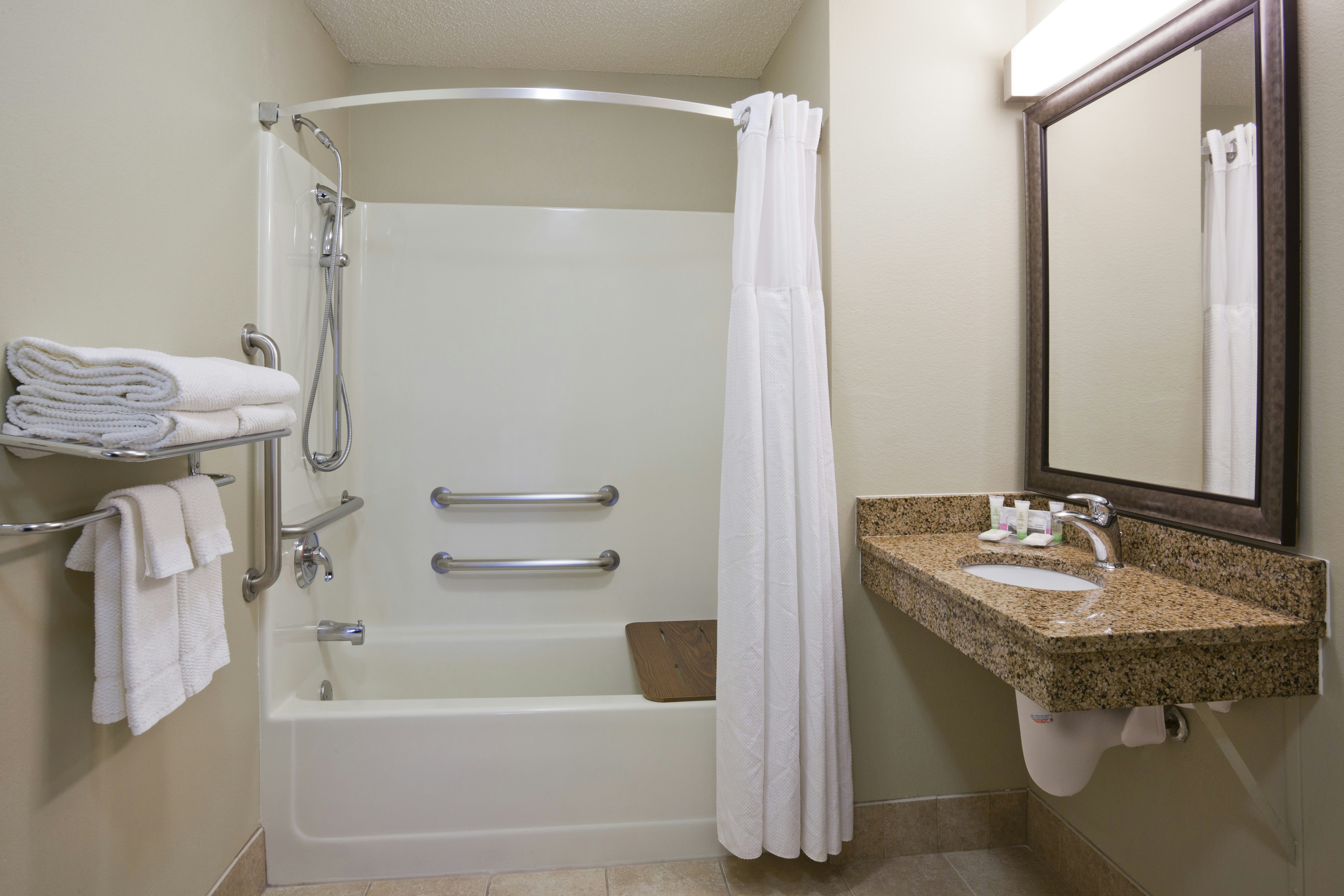 Staybridge Suites Minneapolis-Bloomington 78/79
