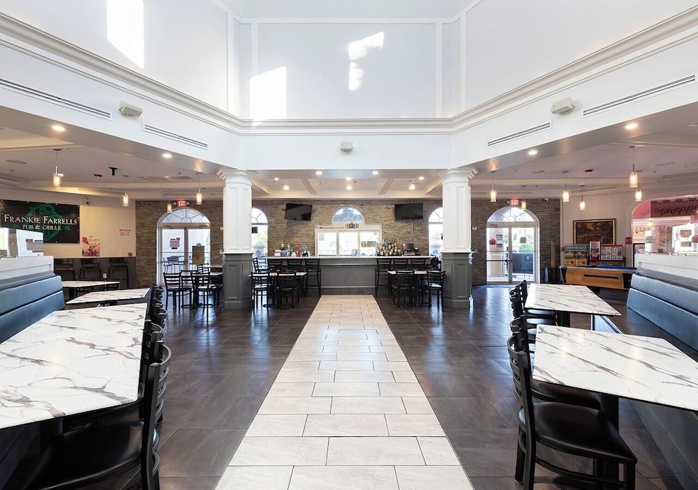 Villas At Regal Palms 35/51