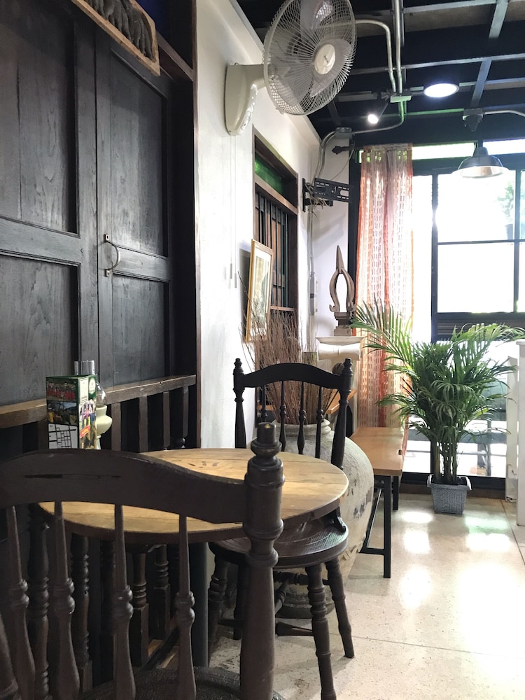 Retro Lanna Hostel Chiangmai 29/35