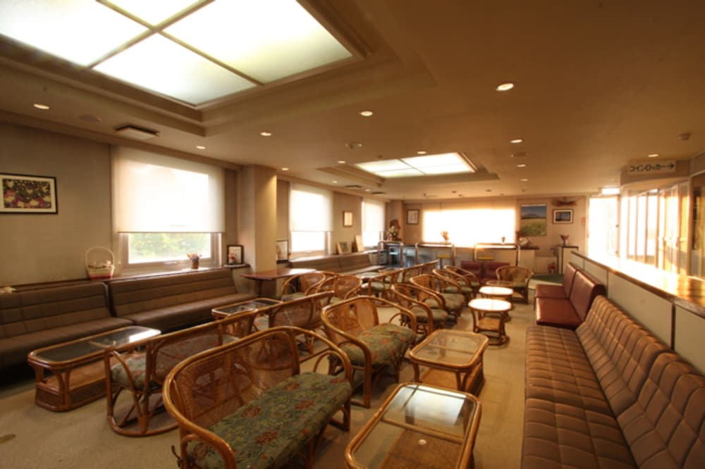 Kitashiga Holiday Inn 25/27