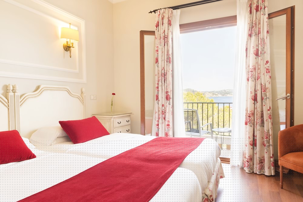 Hotel Cala Fornells 8/50