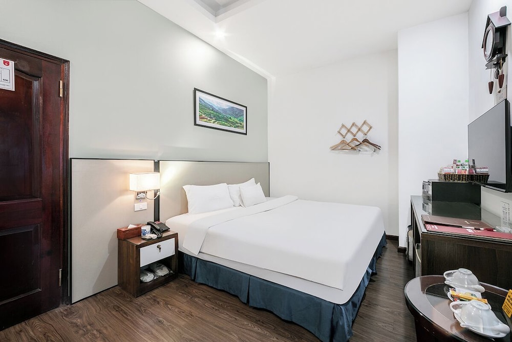 Standard, Twin Beds