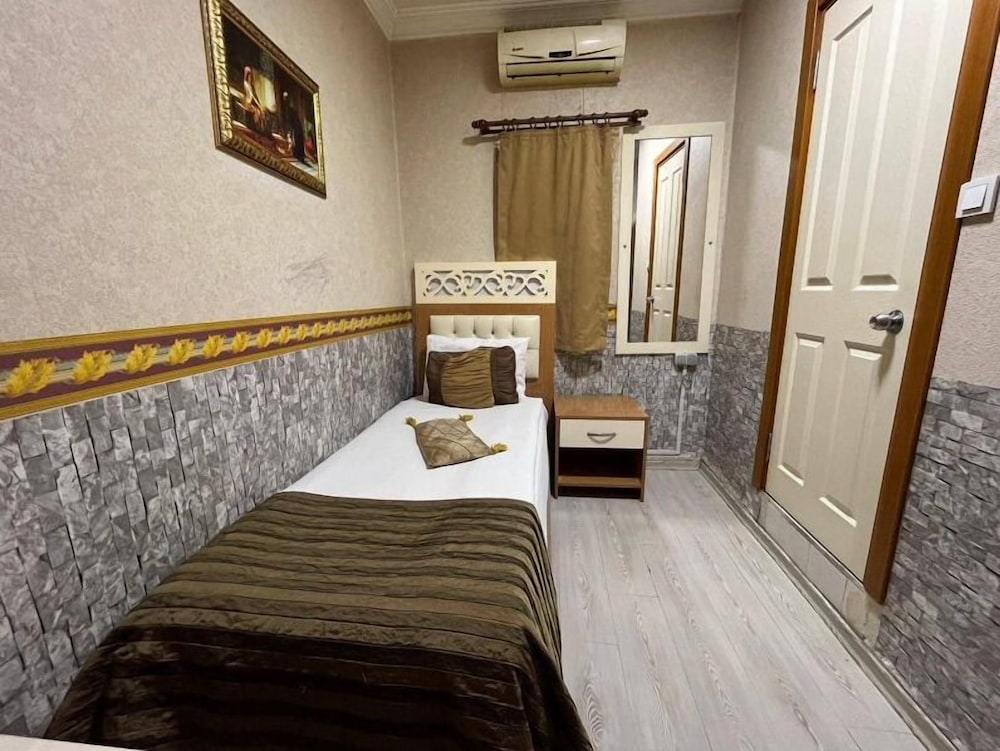 Vatan Hotel 15/28