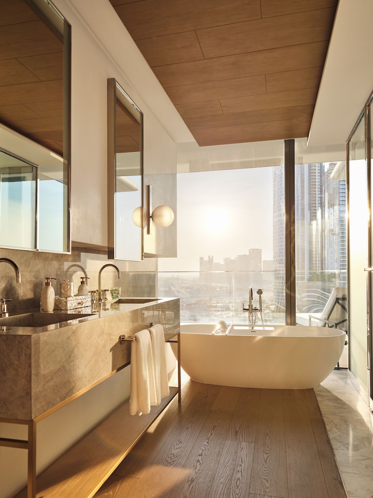 Marina, Suite, King Bed, Terrace