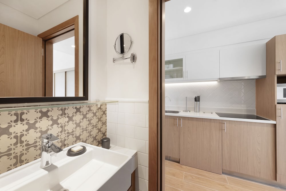 Aparthotel Adagio Dubai Gold District 13/61