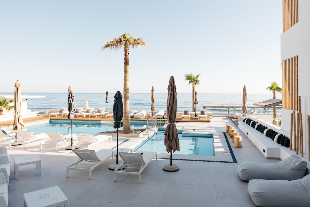 Petradi Beach Lounge Hotel 22/50