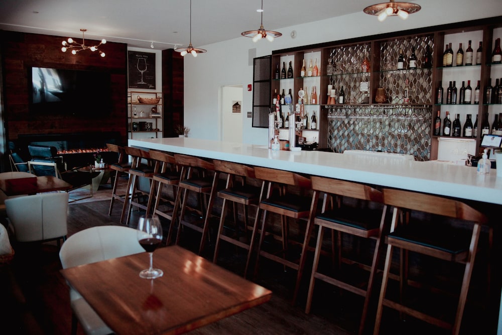 Wine Stone Inn 49/64