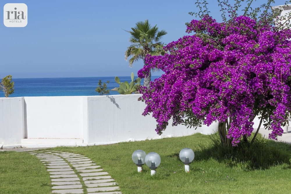 Sud Beach Hotel 47/53