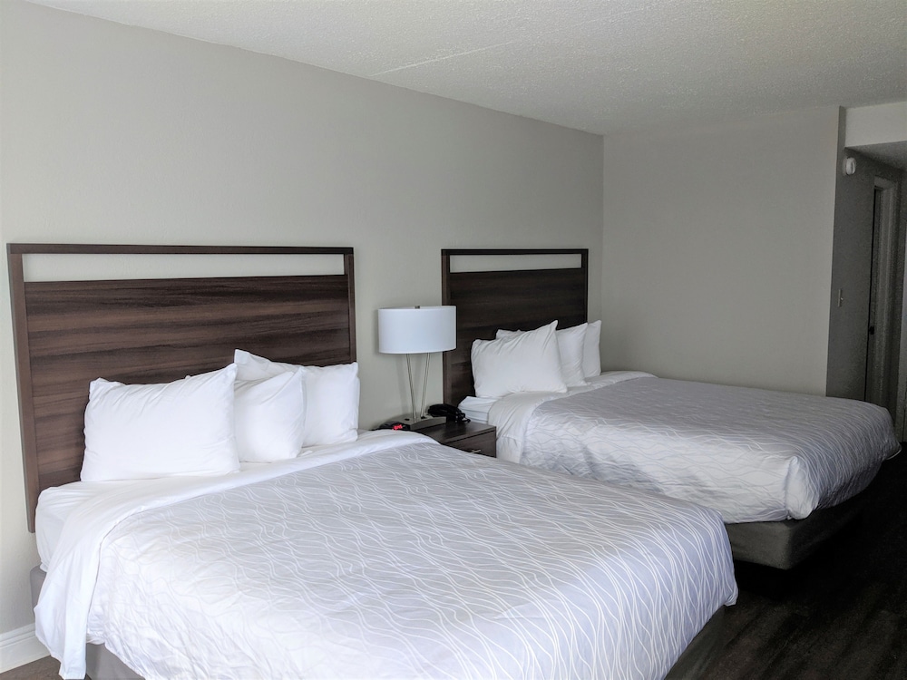 Lakefront Terrace Resort 9/42