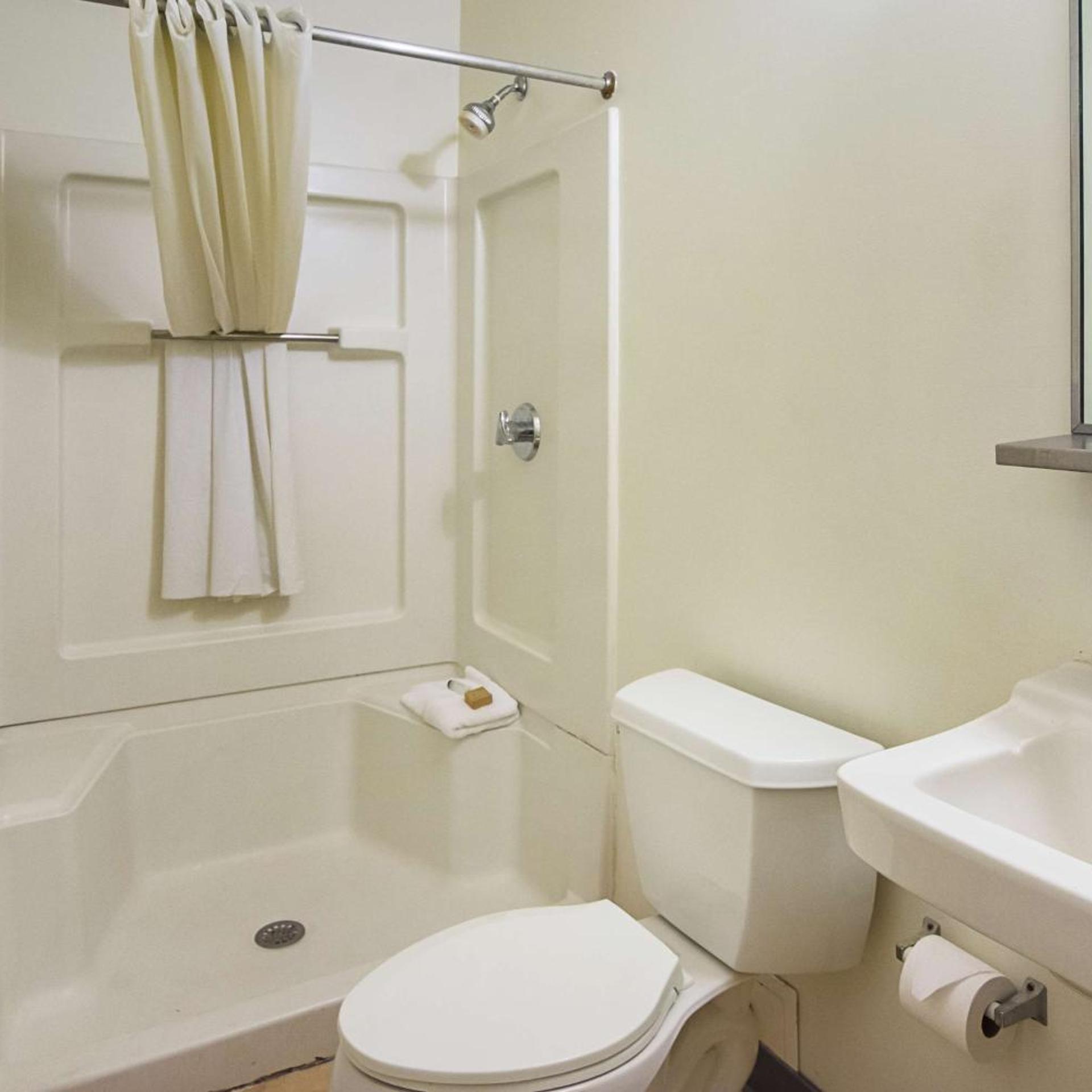 غرفة رباعية، Studio 6 Extended Stay - Fayetteville, NC - Fort Liberty Area 3/7