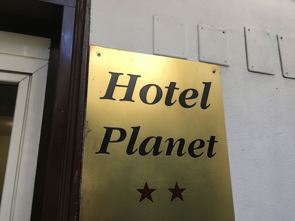 Planet 44/68