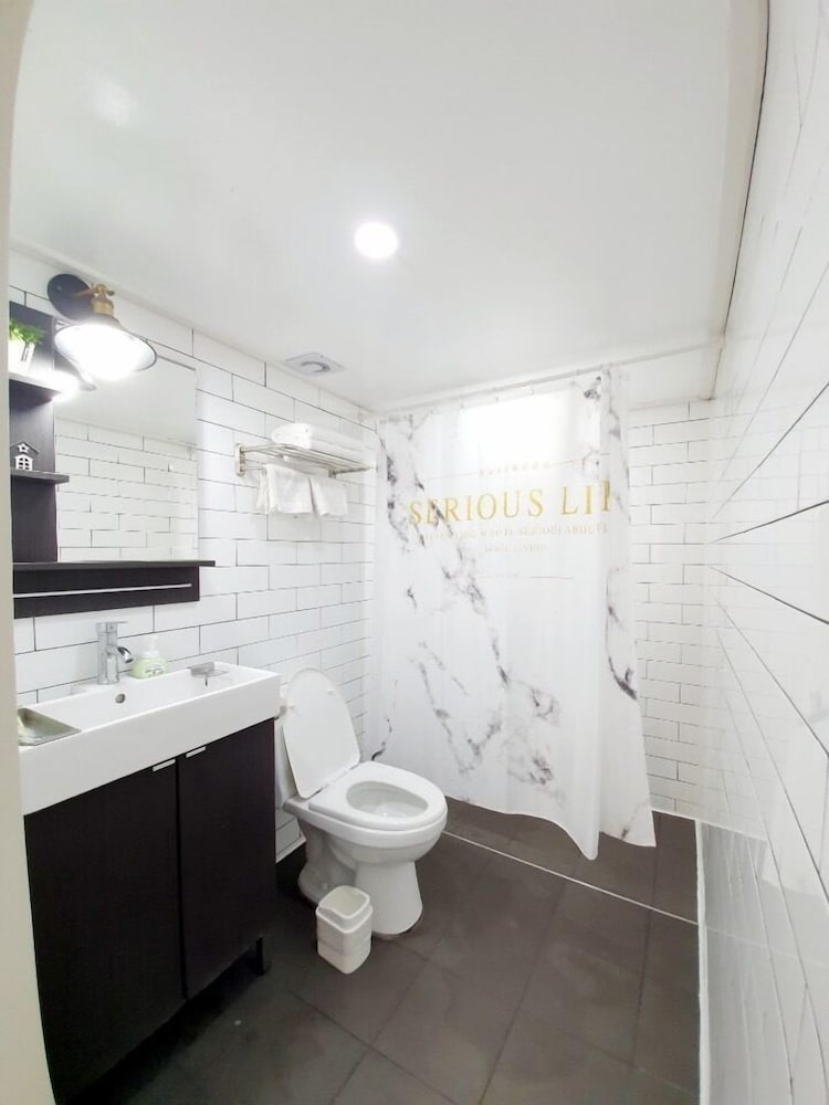 Mono House Hongdae 2 69/71