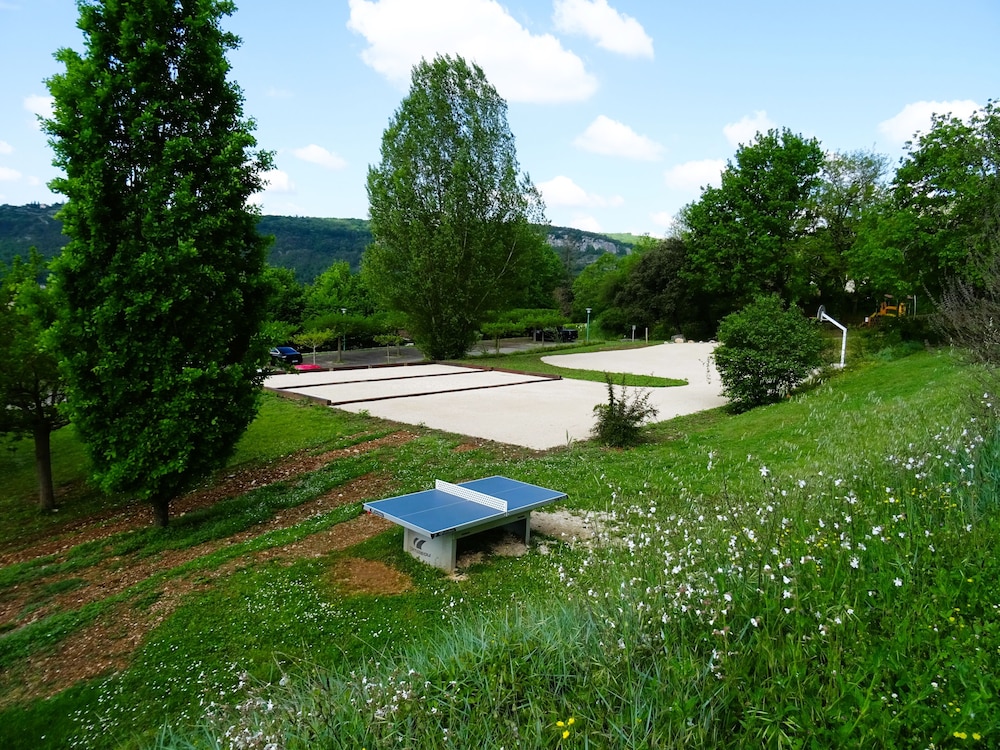 Le Domaine des Cazelles by Ateya Vacances 48/50