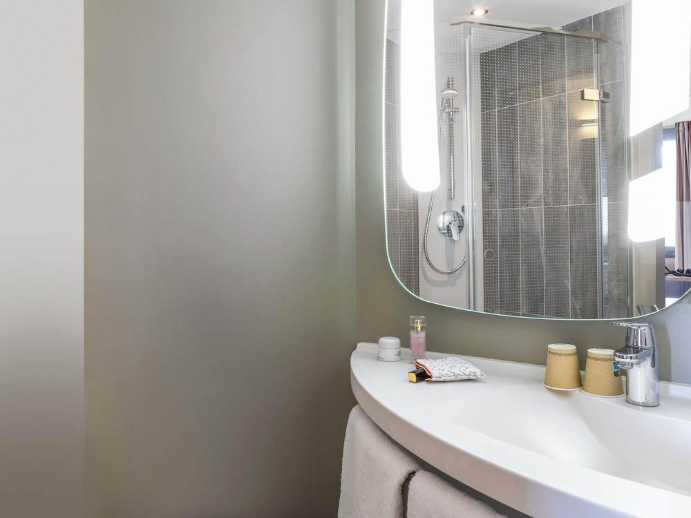ibis Gonesse 57/57
