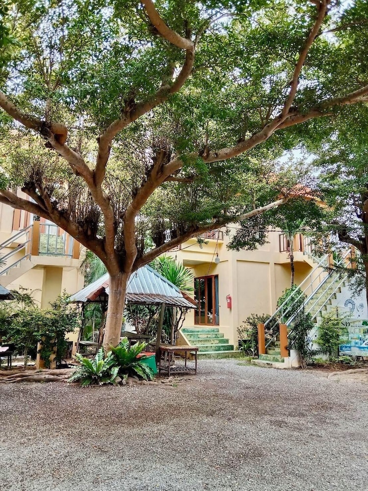 Sd Beach Resort 43/50