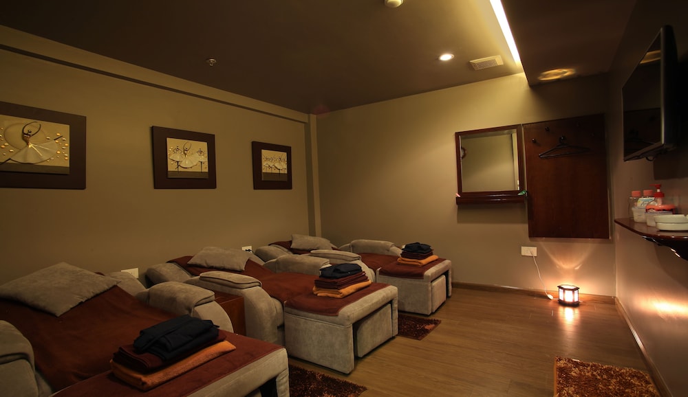 Western Hanoi Hotel 52/63