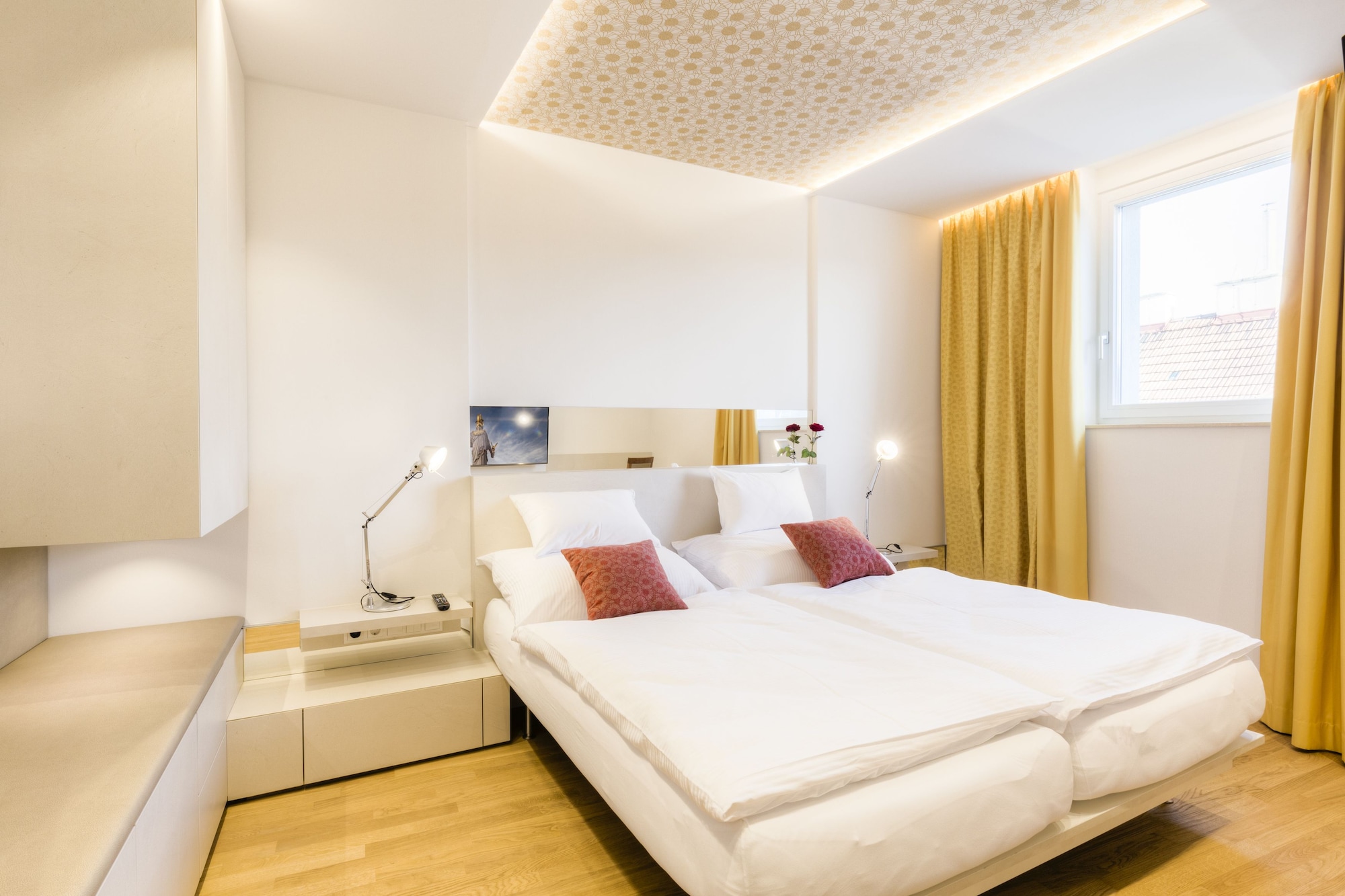 2 Bedrooms, Superior, Apartment, 1 King and 1 Single Beds