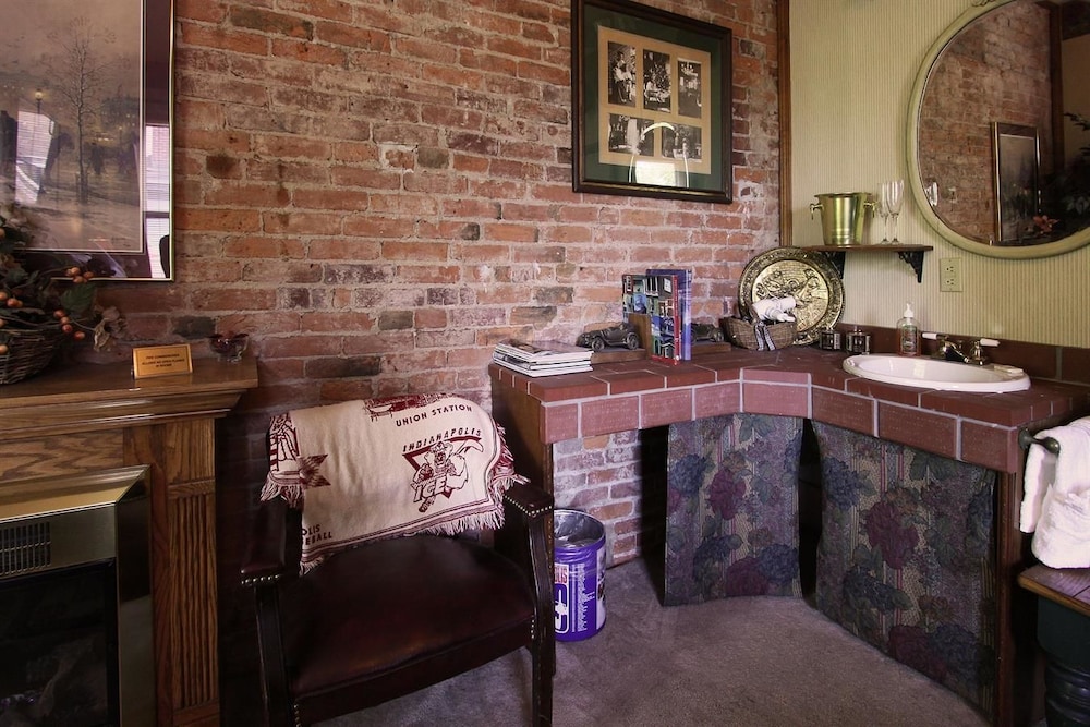Old Northside Bed Breakfast 33/55
