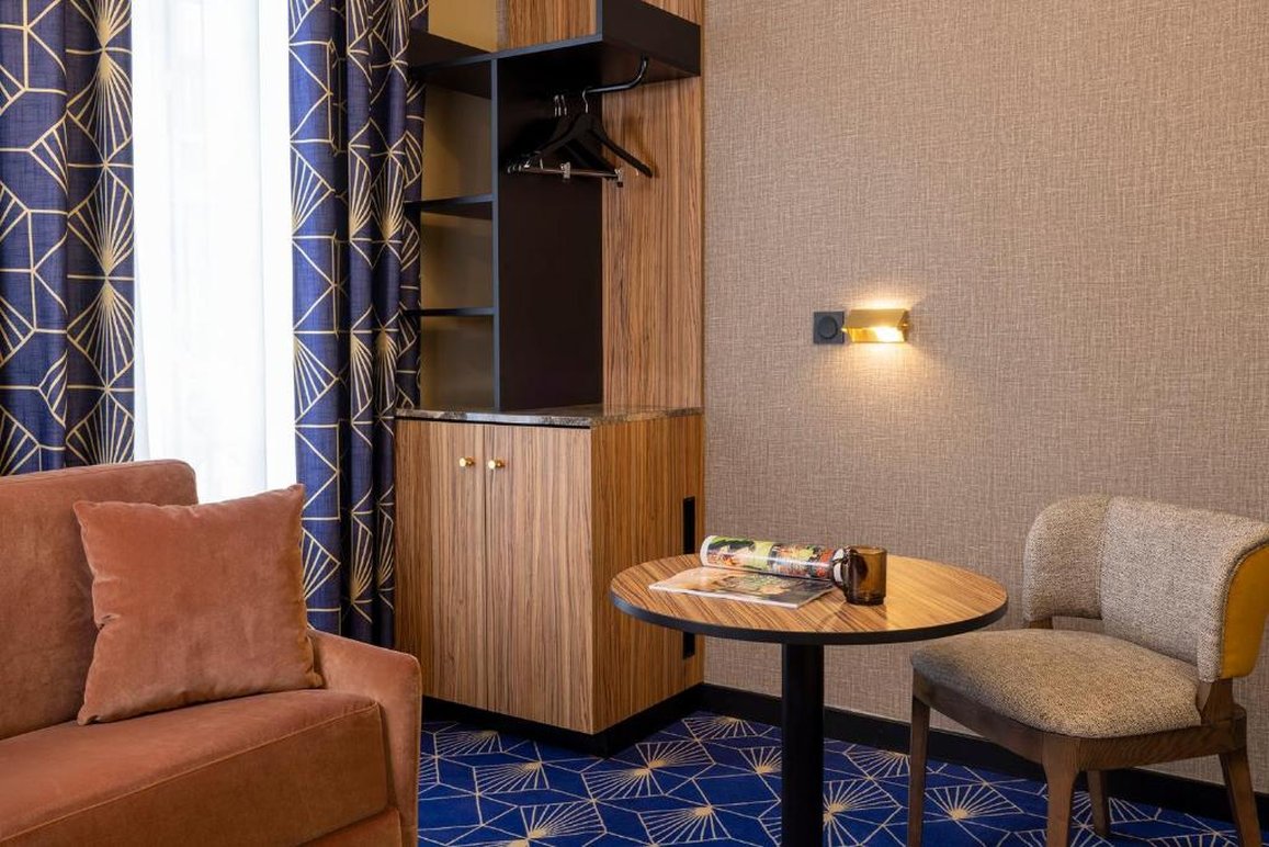 Hotel Le Rocroy 12/16