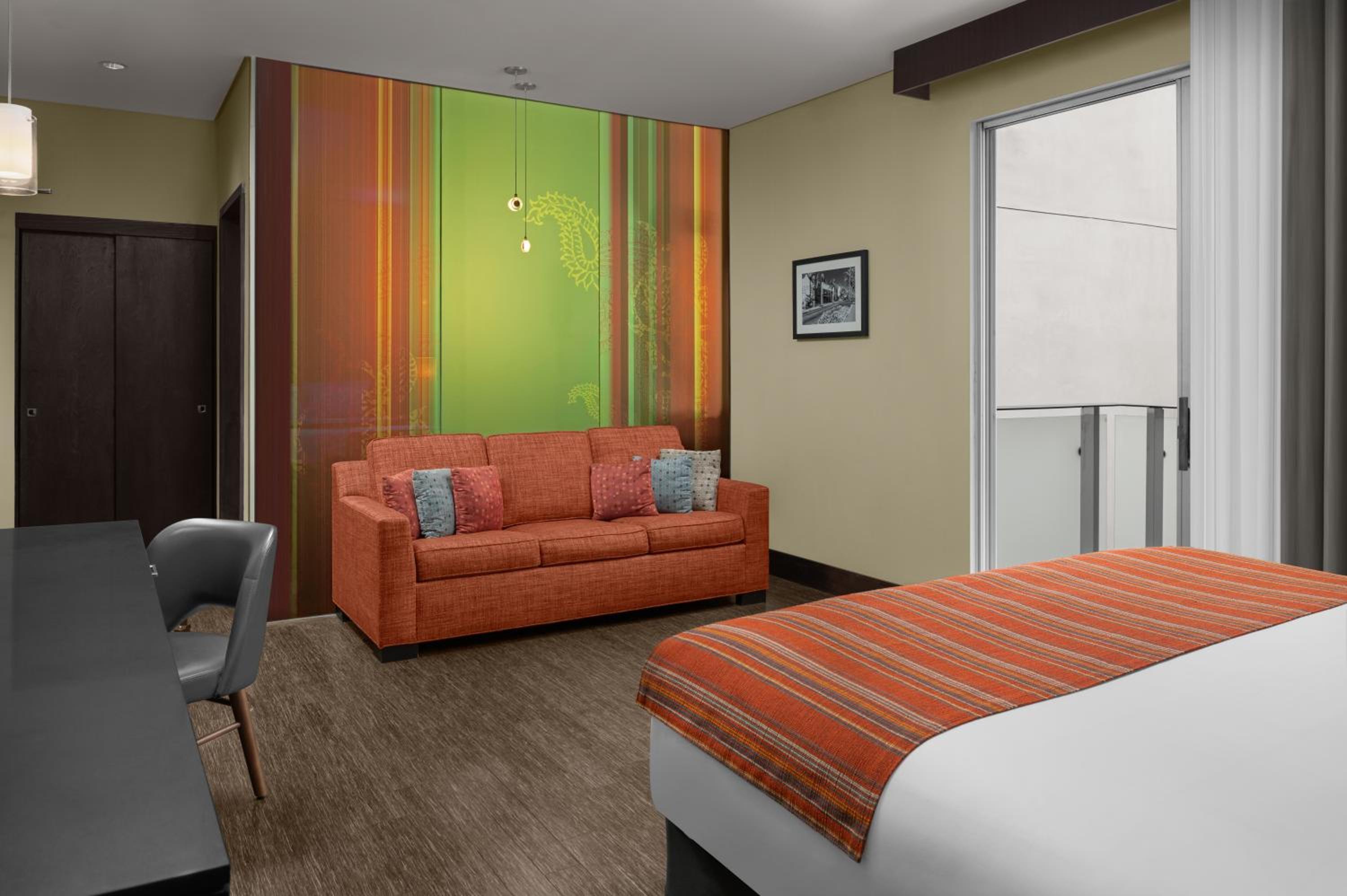 جناح بسرير كينج بشرفة، Sirtaj Hotel 9/10