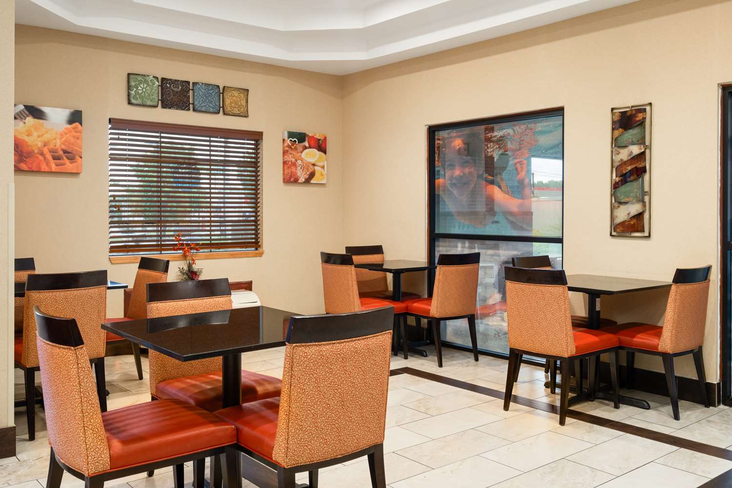 Ramada by Wyndham Locust Grove 22/29