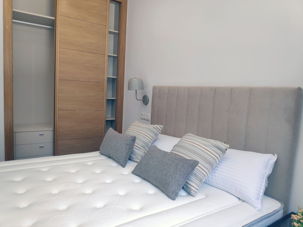 Apartamentos Rey 16/42